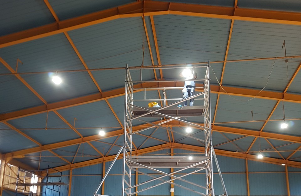 Αποκατάσταση φωτισμού σε αθλητικές εγκαταστάσεις του Δήμου Βύρωνα