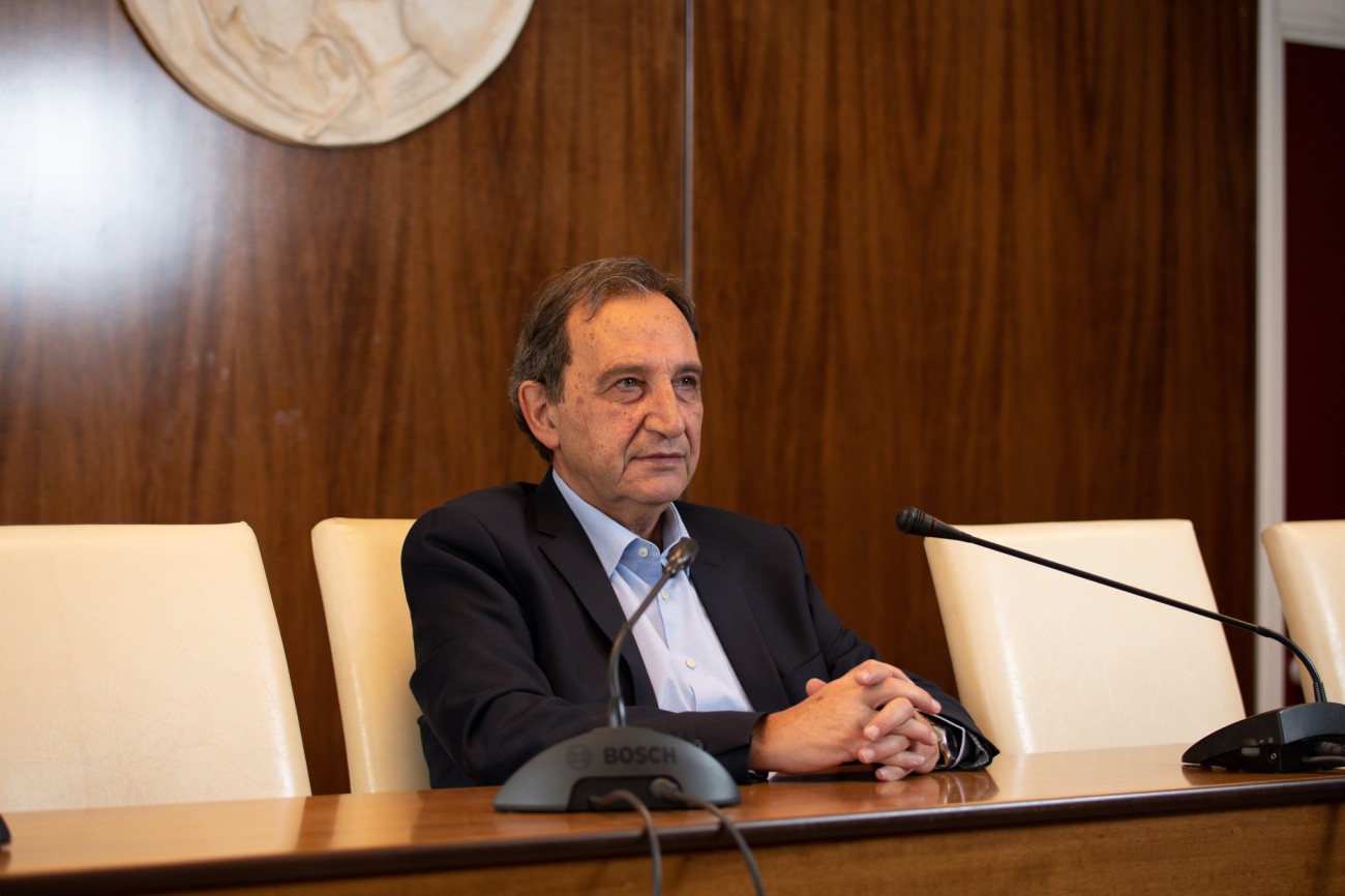 Ανακοίνωση του Δημάρχου Βύρωνα, Γρηγόρη Κατωπόδη μετά το Δημοτικό Συμβούλιο με θέμα τη βία και το σχολικό εκφοβισμό