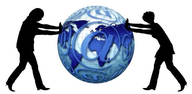 Ηλεκτρονικά οι αιτήσεις των καταστημάτων εστίασης για επιπλέον τετραγωνικά ή για μειώσεις τελών κοινόχρηστων χώρων