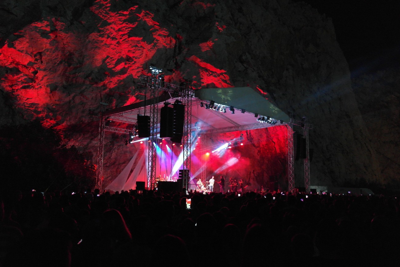 Κανονικά θα γίνει η αναβληθείσα παράσταση ART την Πέμπτη 17/9 στο Θέατρο Βράχων - Δείτε το πρόγραμμα από 15- 26 Σεπτεμβρίου  