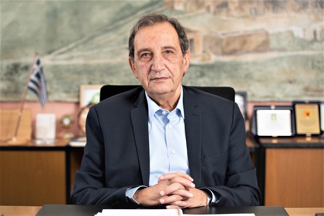 Γρηγόρης Κατωπόδης : «Δεν είμαι εγώ θιασώτης της πολιτικής Θεοδωρικάκου...» - Συνέντευξη του Δημάρχου  Βύρωνα στον Επικοινωνία 94fm