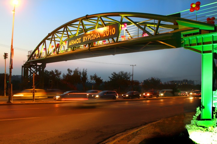 Με πεζογέφυρα ενώνεται ο Καρέας με την υπόλοιπη πόλη