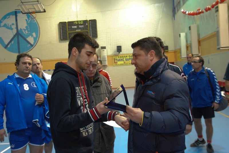 Ο Ιωνικός νικητής του Τουρνουά Παλαιμάχων Χειροσφαίρισης στον Βύρωνα