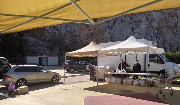 Πραγματοποιήθηκε την Πέμπτη 18 Μαρτίου διανομή τροφίμων σε άπορους ωφελούμενους του προγράμματος ΤΕΒΑ/FEAD