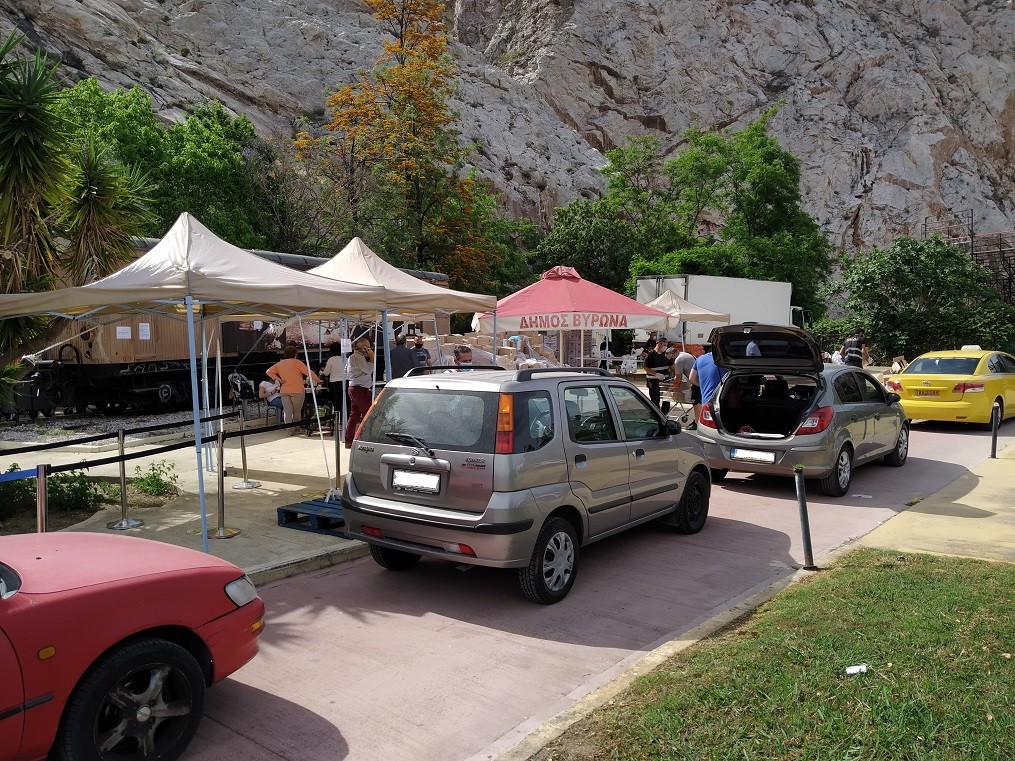 Ολοκληρώθηκε η διανομή τροφίμων από το Δήμο Βύρωνα σε άπορους, ωφελούμενους του προγράμματος ΤΕΒΑ/FEAD