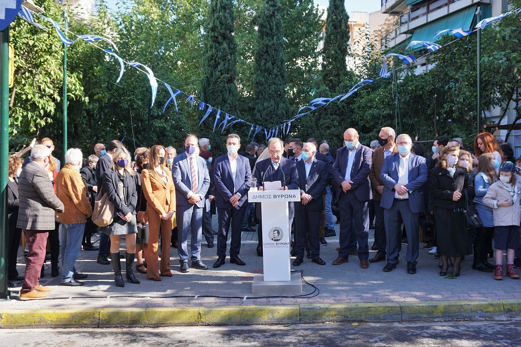 Με λαμπρότητα αλλά και μέτρα για τη μη διασπορά του κορονοϊού, γιορτάστηκε η 28η Οκτωβρίου στο Βύρωνα