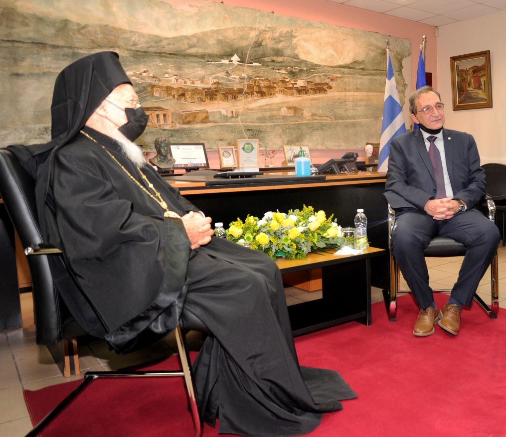 Η κατ΄ιδίαν συνάντηση του Δημάρχου Βύρωνα με τον Οικουμενικό Πατριάρχη και η ανακήρυξή του σε Επίτιμο Δημότη 