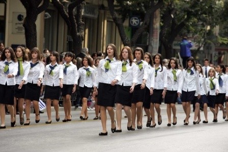 Νίκος Γ. Χαρδαλιάς: «Κανονικά πρέπει να παρελάσουν οι μαθητές στον Βύρωνα!» - ¶μεση η αντίδραση της Δημοτικής Αρχής στην εγκύκλιο του Υπουργείου Παιδείας