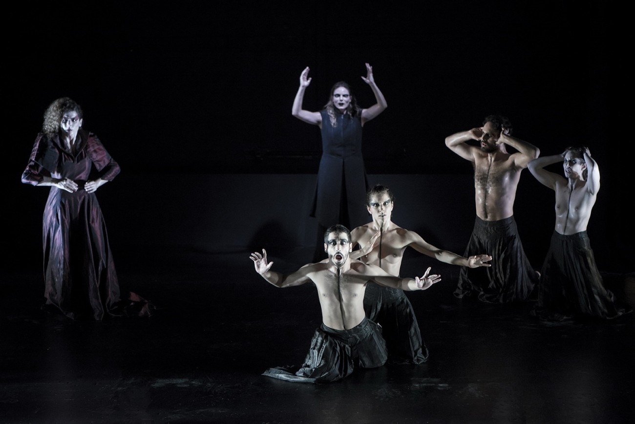 ΑΙΣΧΥΛΟΥ ΠΕΡΣΕΣ - Τρίτη 11 Ιουλίου  <br> ΦΕΣΤΙΒΑΛ ΣΤΗ ΣΚΙΑ ΤΩΝ ΒΡΑΧΩΝ