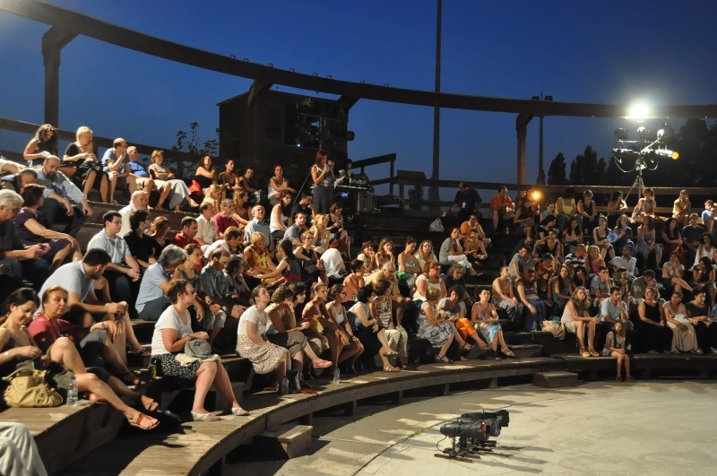 «Ο Αμερικάνος» του Αλέξανδρου Παπαδιαμάντη στο Θέατρο Βράχων