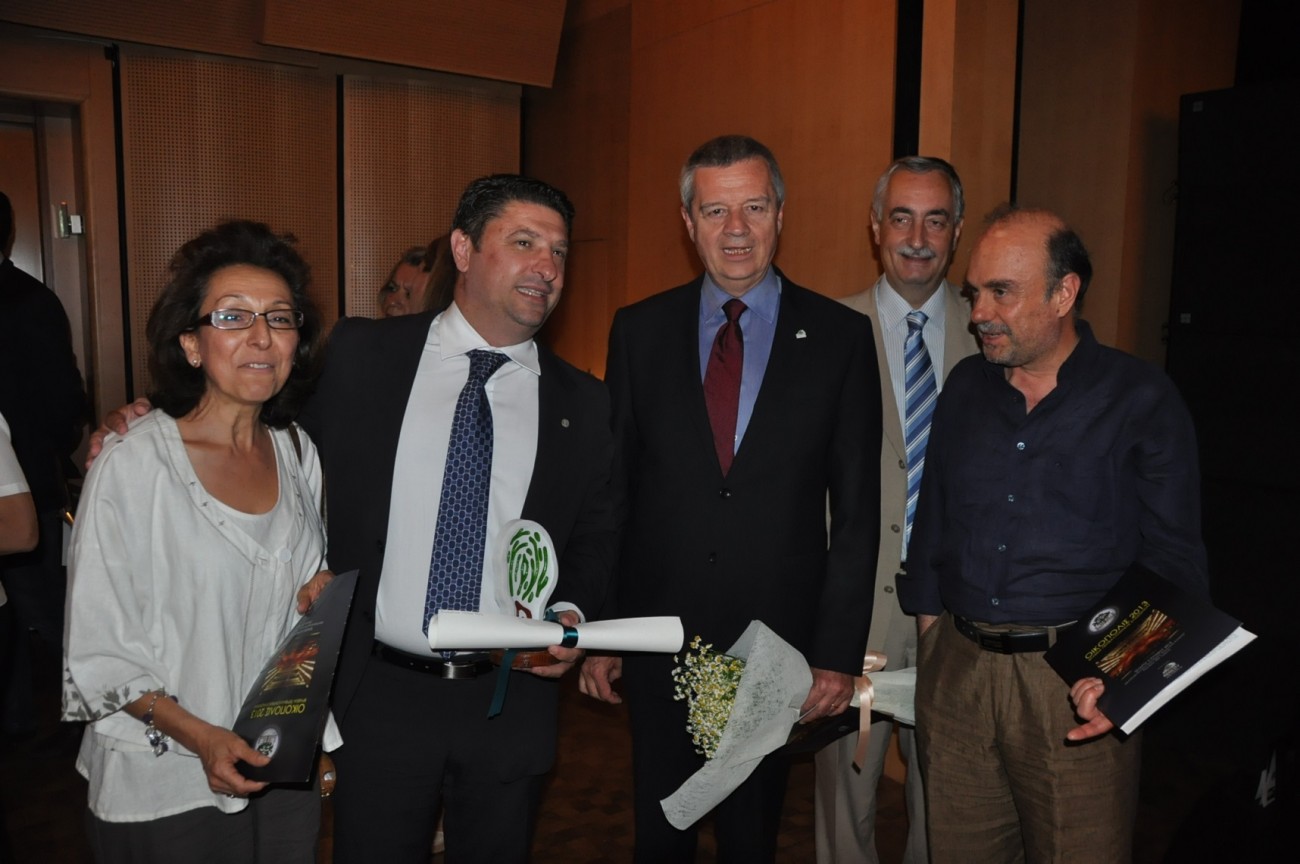 Τέταρτο «Οικόπολις» για τον Δήμο Βύρωνα - Βραβείο «Περιβαλλοντικής Επένδυσης» για το Βιοκλιματικό Γυμνάσιο Καρέα