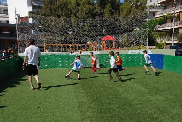 Γιορτή ποδοσφαίρου 3x3 στον Καρέα για τους μαθητές του Δήμου Βύρωνα