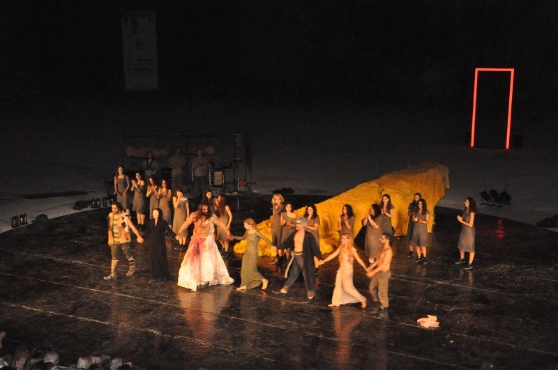 Οι «Τραχίνιες» του Σοφοκλή «Στη σκιά των Βράχων»