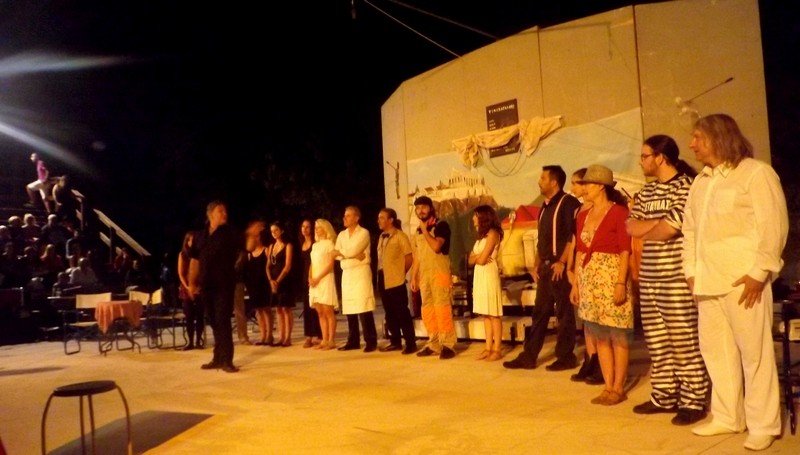 Το θεατρικό Εργαστήρι Δάφνης-Υμηττού «Στη σκιά των Βράχων» 