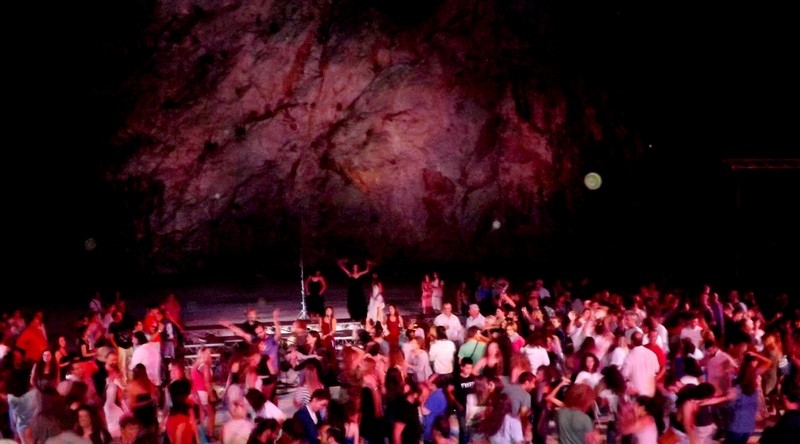 Φωνές της Μεσογείου στο Θέατρο Βράχων