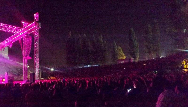 Η Χάρις Αλεξίου στο Θέατρο Βράχων