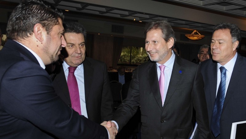 Με τον Ευρωπαίο Επίτροπο Johannes Hahn συναντήθηκε ο Δήμαρχος Βύρωνα Νίκος Χαρδαλιάς