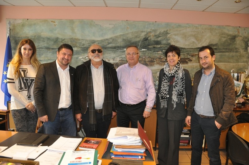 Συνάντηση ενημέρωσης του Κοινοβουλευτικού Εκπροσώπου του ΣΥΡΙΖΑ-ΕΚΜ από το Δήμαρχο Βύρωνα Νίκο Χαρδαλιά <br>Παναγιώτης Κουρουμπλής: «Γίνεται καλή δουλειά, υπάρχει προτεραιότητα στα κοινωνικά ζητήματα στο Δήμο Βύρωνα»