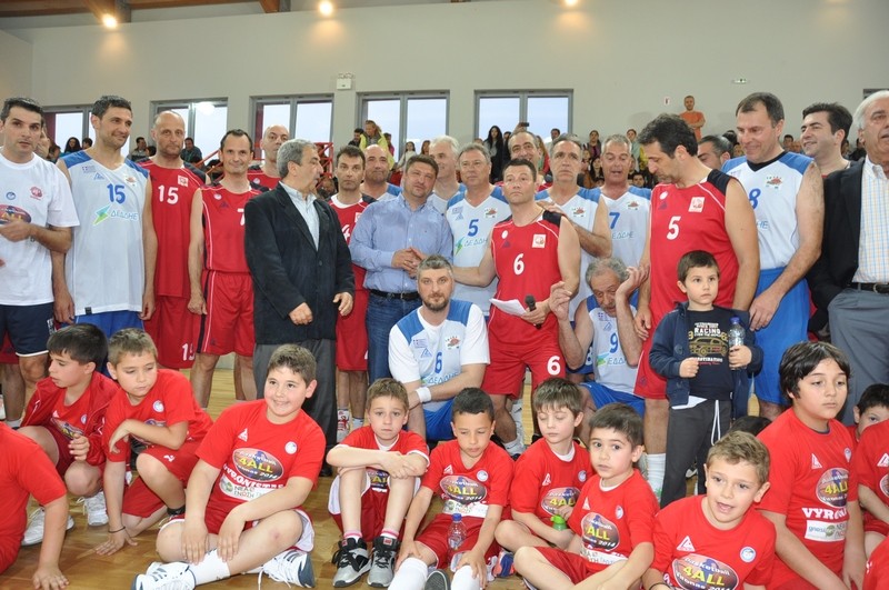 Μικρά και μεγάλα παιδιά πρωταγωνίστησαν στη μεγάλη αθλητική γιορτή του μπάσκετ Basketball4all
