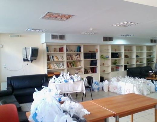 Πάνω από 1 τόνος τροφίμων για την ενίσχυση των απόρων στον Βύρωνα