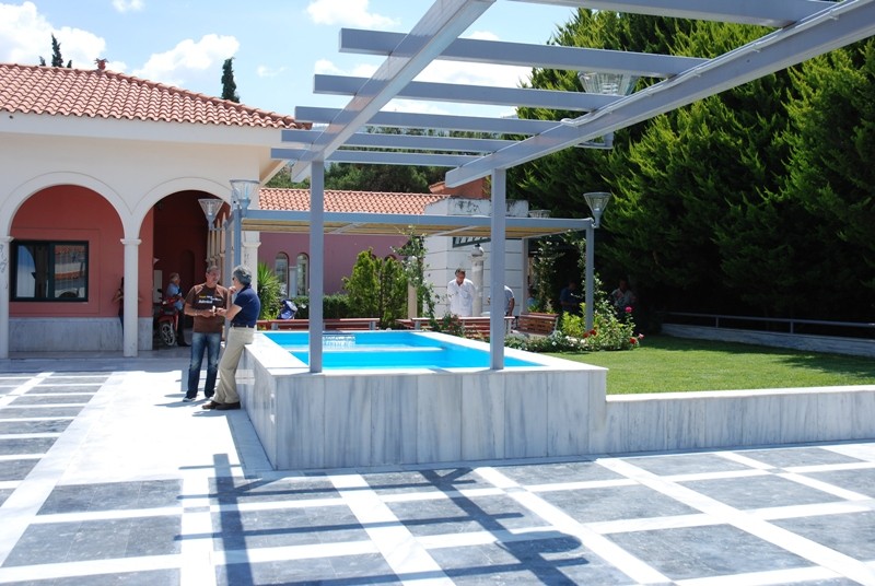 Παραδόθηκαν δύο νέα έργα-παρεμβάσεις στο Κοιμητήριο Βύρωνα