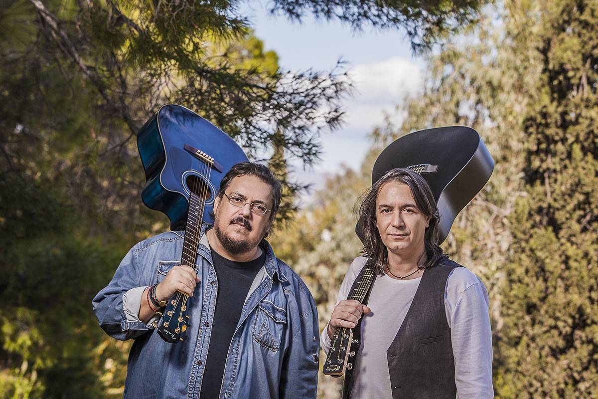 ΛΑΥΡΕΝΤΗΣ ΜΑΧΑΙΡΙΤΣΑΣ - ΓΙΑΝΝΗΣ ΚΟΤΣΙΡΑΣ