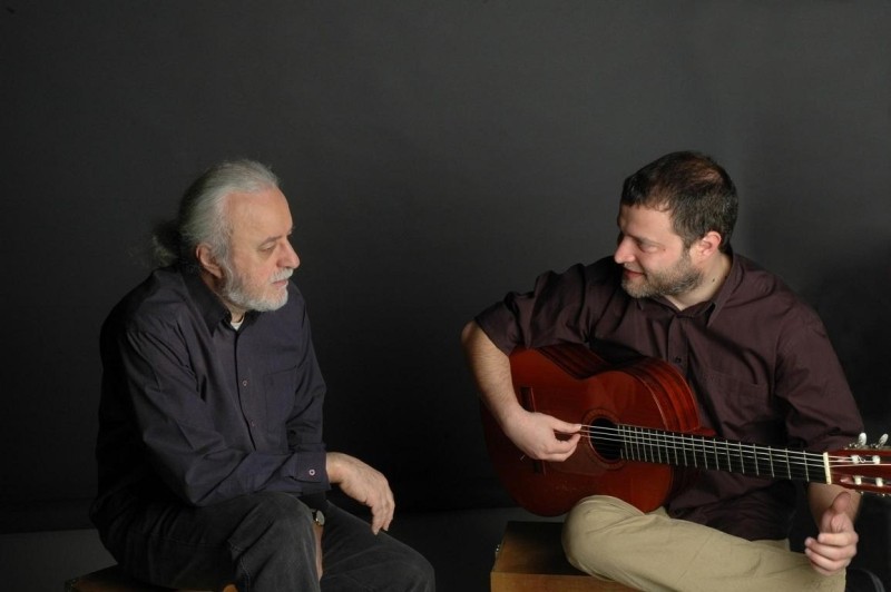 ΣΤΗ ΣΚΙΑ ΤΩΝ ΒΡΑΧΩΝ 2009 - Συναυλία 10 ΧΡΟΝΙΑ CAFE DE L'ART Νότης Μαυρουδής, Παναγιώτης Μάργαρης