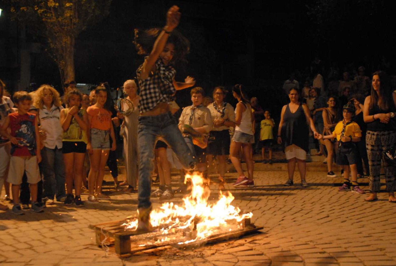 Μεγάλη η ανταπόκριση του κόσμου για το έθιμο του Κλήδονα στον Βύρωνα