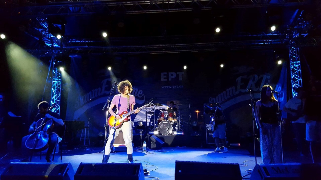 Μία μπάντα από το Βύρωνα βραβεύτηκε στο διαγωνισμό της ΕΡΤ για πρωτο-εμφανιζόμενες μπάντες απ' όλη την Ελλάδα.