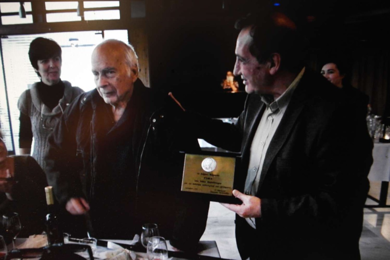 Ο Δήμος Βύρωνα τίμησε τον Νίκο Κούνδουρο