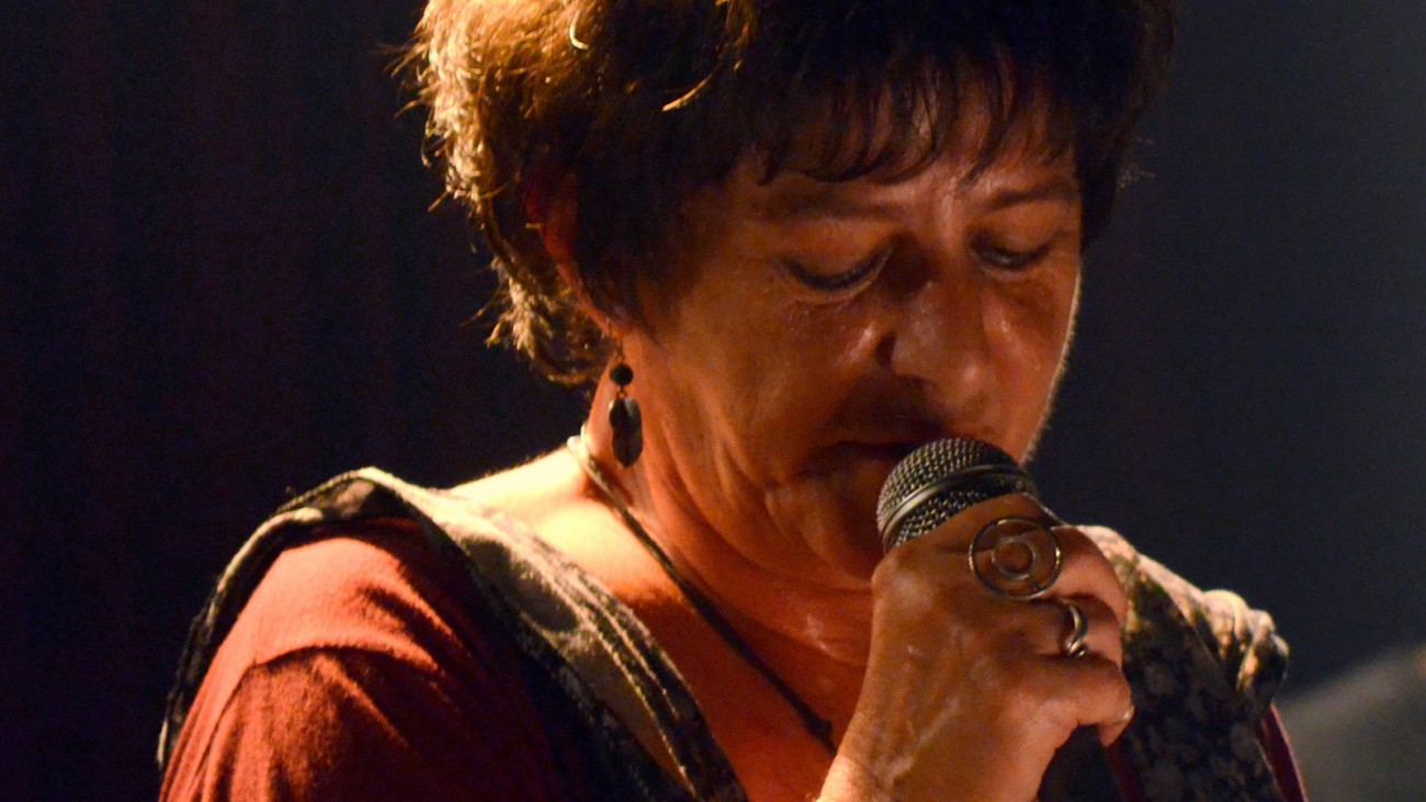 H ΦΩΤΕΙΝΗ ΒΕΛΕΣΙΩΤΟΥ στις 14/09 στο φεστιβάλ Στη Σκιά των Βράχων