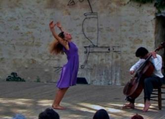 Σεμινάριο σύγχρονου χορού με Νίνα Δίπλα και τον Gaspard Claus <i>Μικρές ιστορίες για τη συνάντηση του ανθρώπινου σώματος, ενός μουσικού οργάνου και της μουσικής</i>