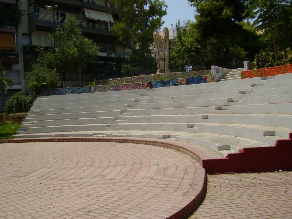 Πλατεία Εθνικής Αντίστασης (πρώην Ταπητουργείου)