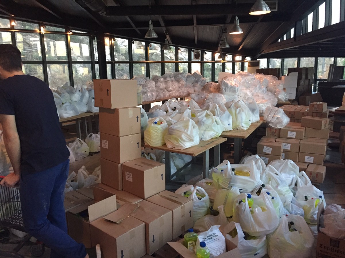 Διανομή προϊόντων του ταμείου Ευρωπαϊκής Βοήθειας για τους ¶πορους