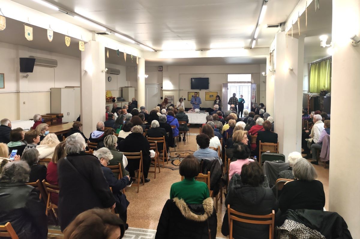 Με επιτυχία πραγματοποιήθηκε η Κοπή Πίτας στα ΚΑΠΗ του Δήμου Βύρωνα για το 2025