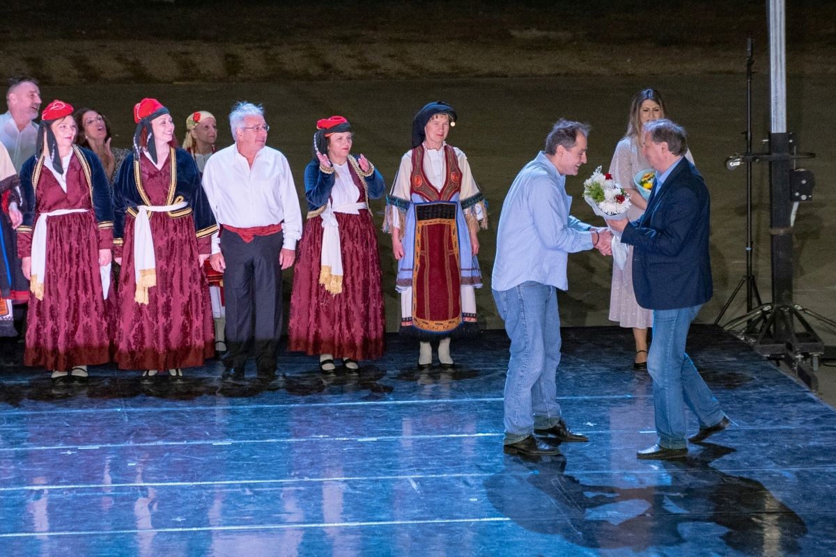 Στο κατάμεστο Θέατρο Βράχων παρουσιάστηκε η ετήσια παράσταση του Κέντρου Μελέτης Χορού Ι. & Ρ. Ντάνκαν