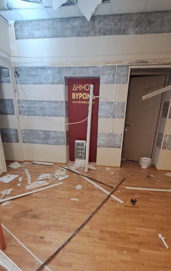 Βανδαλισμοί- κλοπές στο Παλαιό Δημαρχείο Βύρωνα