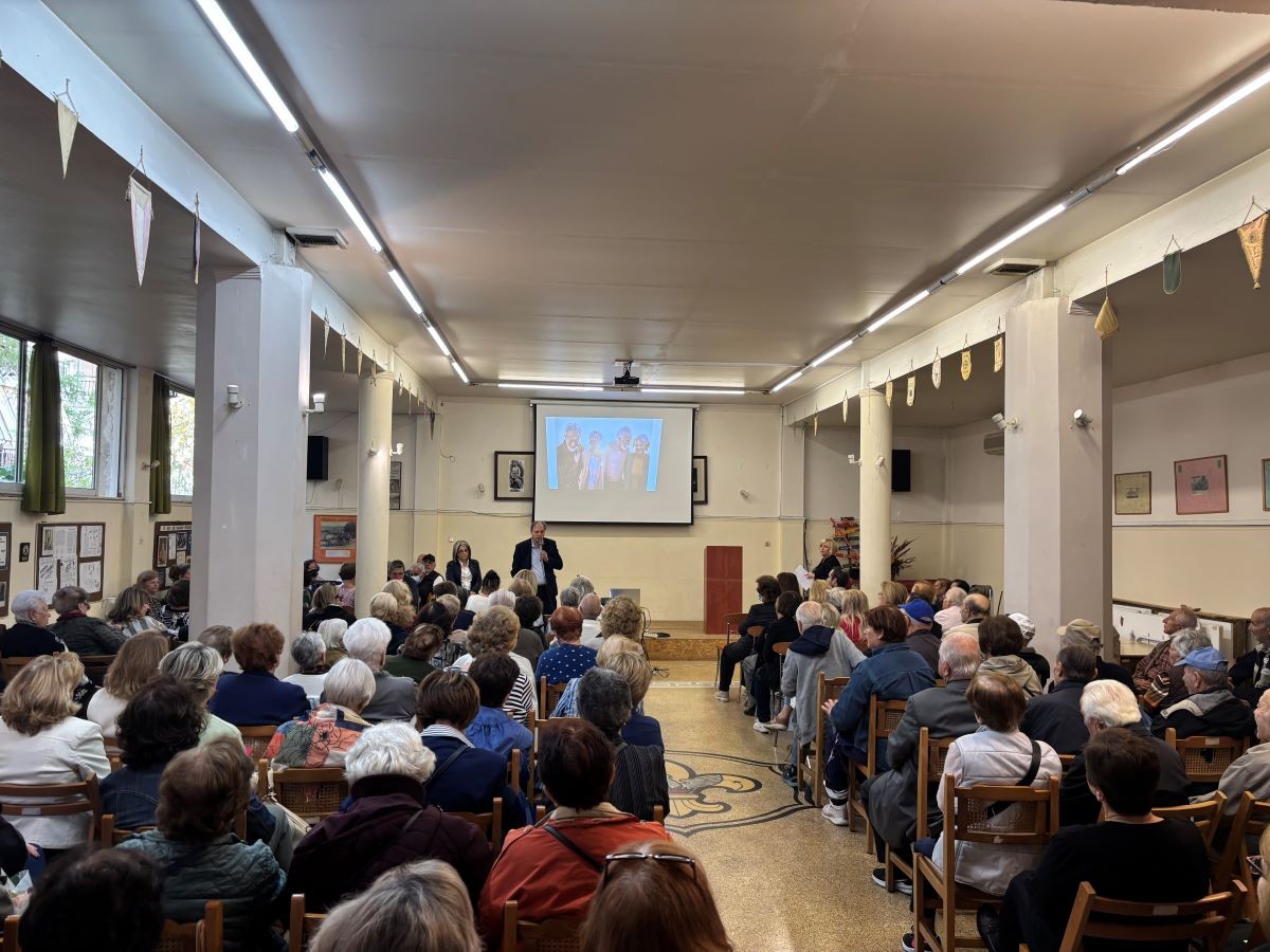 Τιμώντας την Τρίτη Ηλικία με αγάπη και σεβασμό - Μία ξεχωριστή γιορτή στο ΚΑΠΗ Αγ. Τριάδας