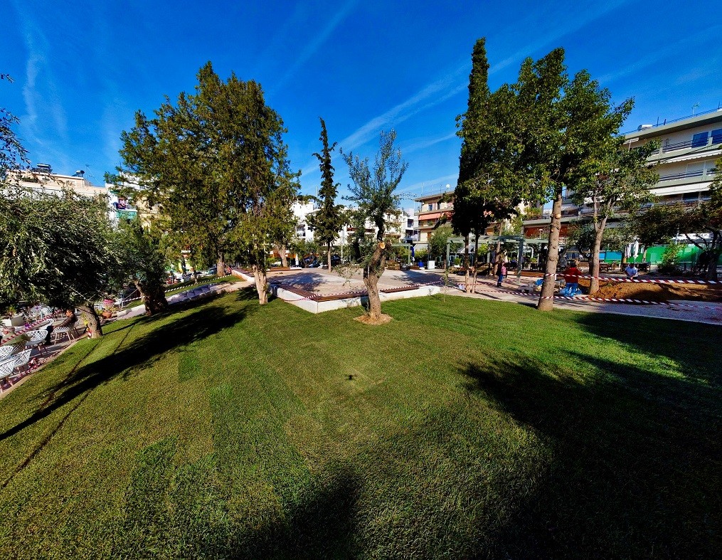 Χριστουγεννιάτικο γλέντι στην «ολοκαίνουργια» πλατεία Φατσέα, Τετάρτη 21 /12, στις 17.00!