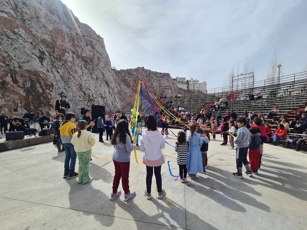 Παραδοσιακά Κούλουμα στα Θέατρα Βράχων από το Δήμο Βύρωνα!