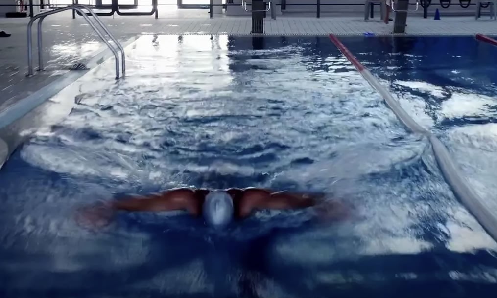 Θέλεις να γίνεις χειμερινός κολυμβητής; Καλύτερα έλα στο Κολυμβητήριο Βύρωνα! (Video)