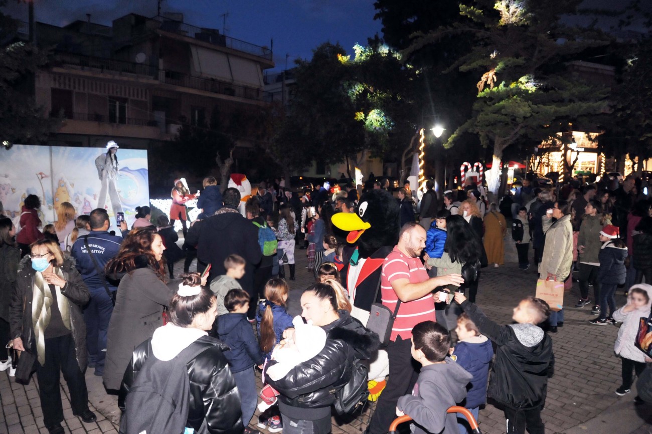 Με πολύ κέφι και γιορτινή διάθεση το χριστουγεννιάτικο πάρτι στην Καραολή & Δημητρίου   