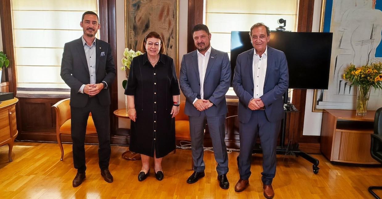 Επίσπευση των διαδικασιών για την απόδοση των θεάτρων “Μελίνα Μερκούρη”  και “Άννα Συνοδινού” στους πολίτες