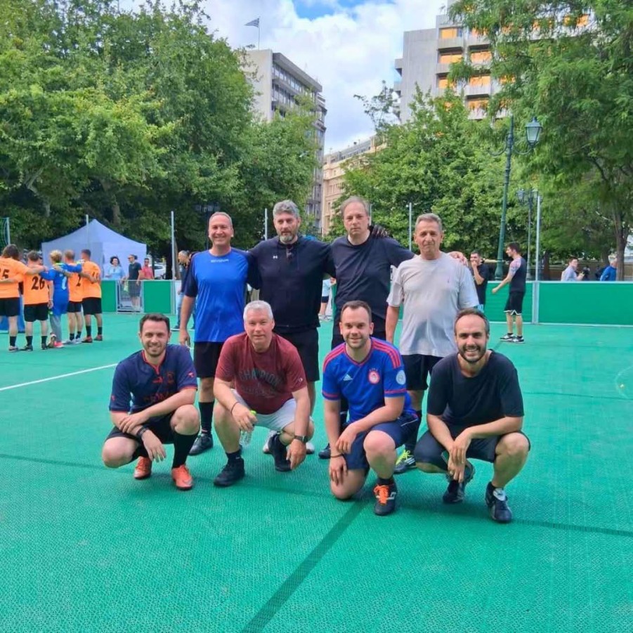 Συμμετοχή του Δήμου Βύρωνα στην πρωτοβουλία «Γκολ στη Φτώχεια» που διοργανώθηκε από το Περιοδικό 