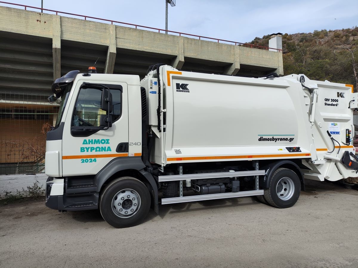 Απόκτηση ενός νέου απορριμματοφόρου για την ανακύλωση στην Υπηρεσία Καθαριότητας