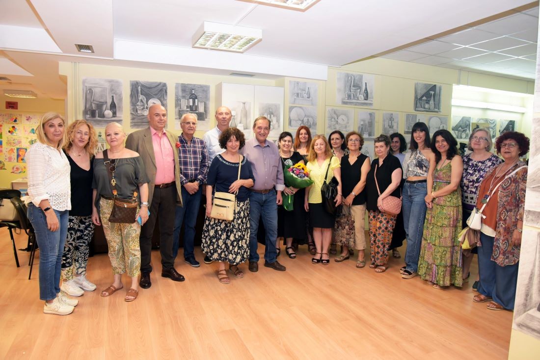 Με μεγάλη επιτυχία εγκαινιάστηκε η Έκθεση Ζωγραφικής των Καλλιτεχνικών Εργαστηρίων Βύρωνα