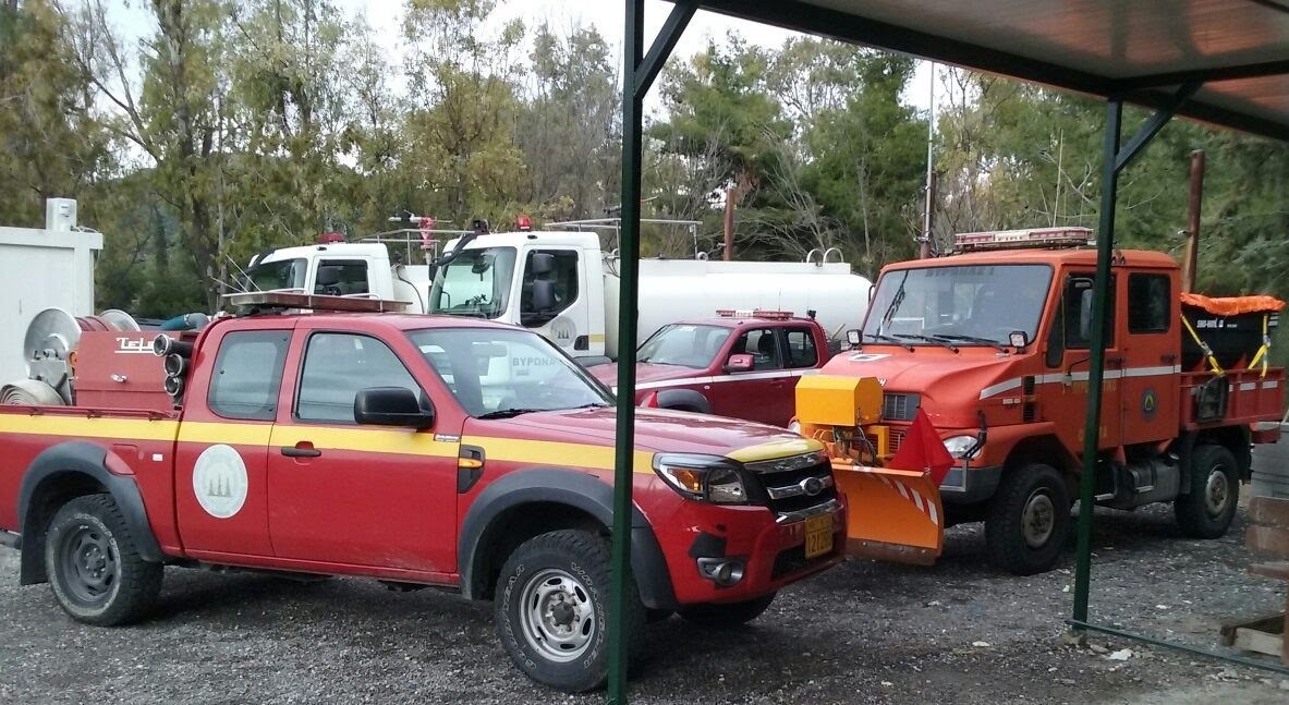 Ολοκληρώθηκε η μεταβίβαση τριών πυροσβεστικών οχημάτων από το ΣΠΑΥ στο Δήμο Βύρωνα