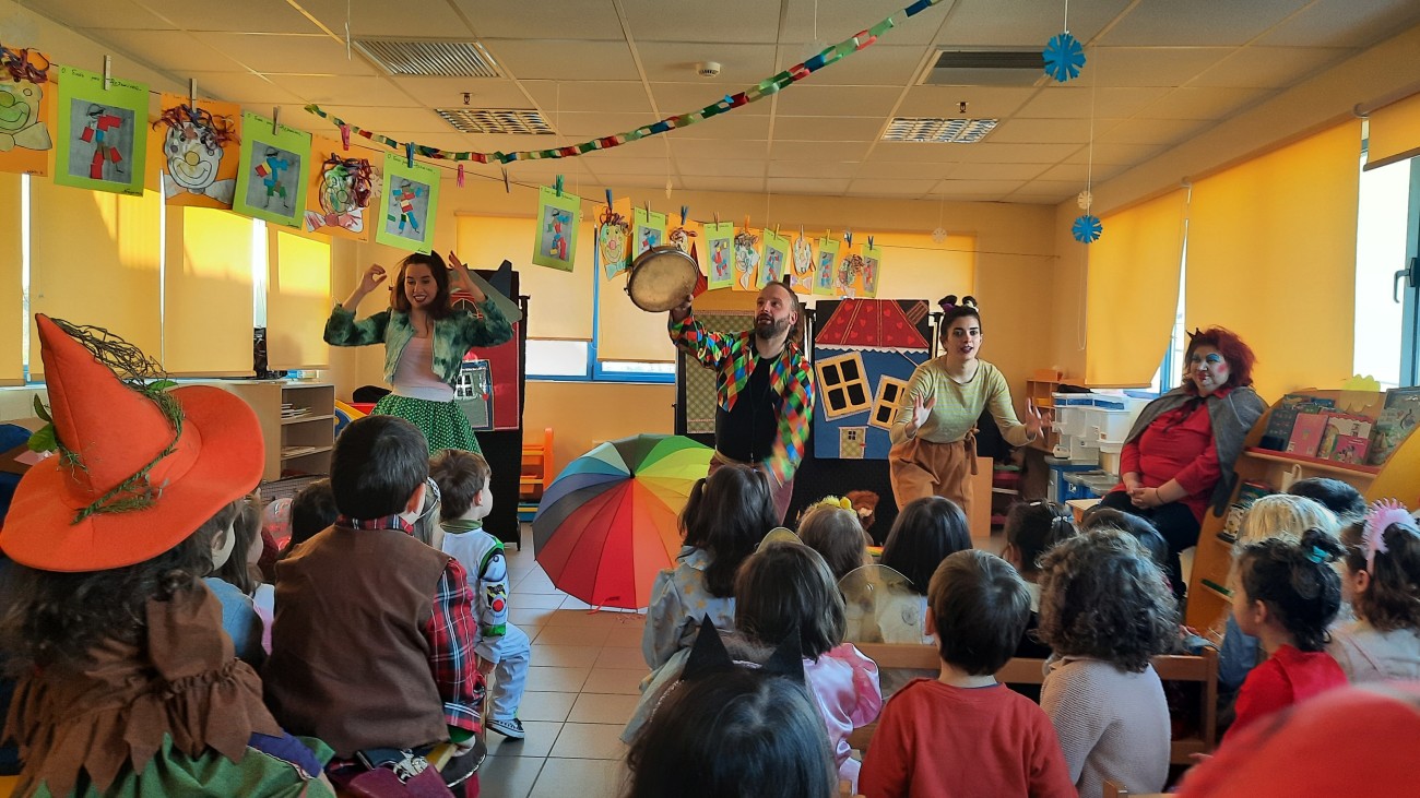 “Το γαϊτανάκι της Αποκριάς” στους Παιδικούς Σταθμούς του Βύρωνα