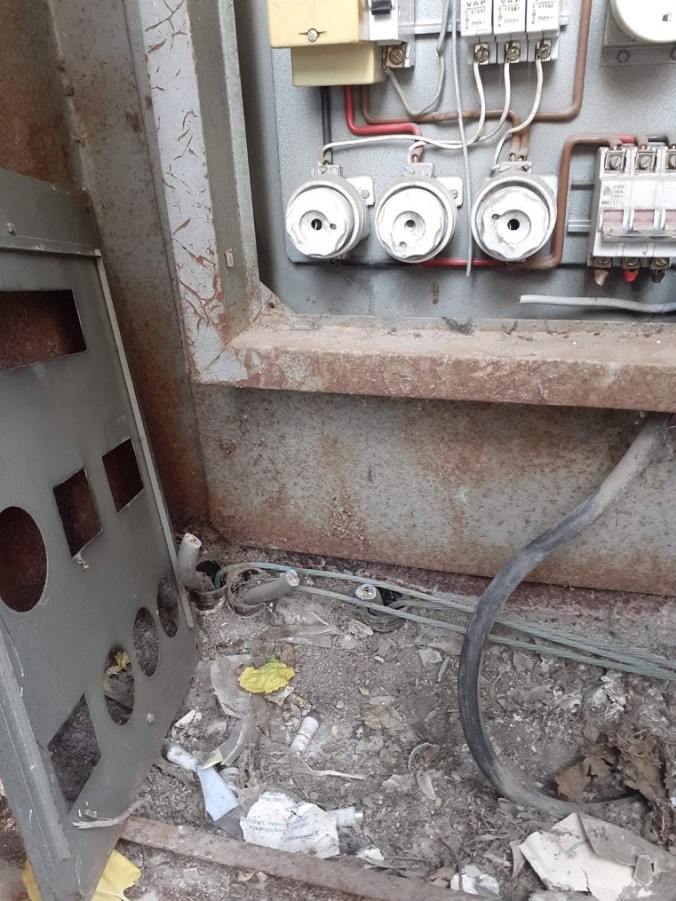 Μήνυση του Δήμου Βύρωνα για δολιοφθορά στο δημοτικό δίκτυο φωτισμού