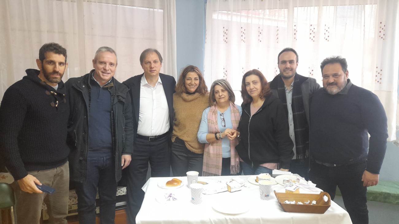 Σε ιδιαίτερο ευχάριστο κλίμα η κοπή της πρωτοχρονιάτικης πίτας, στα ΚΑΠΗ του Βύρωνα